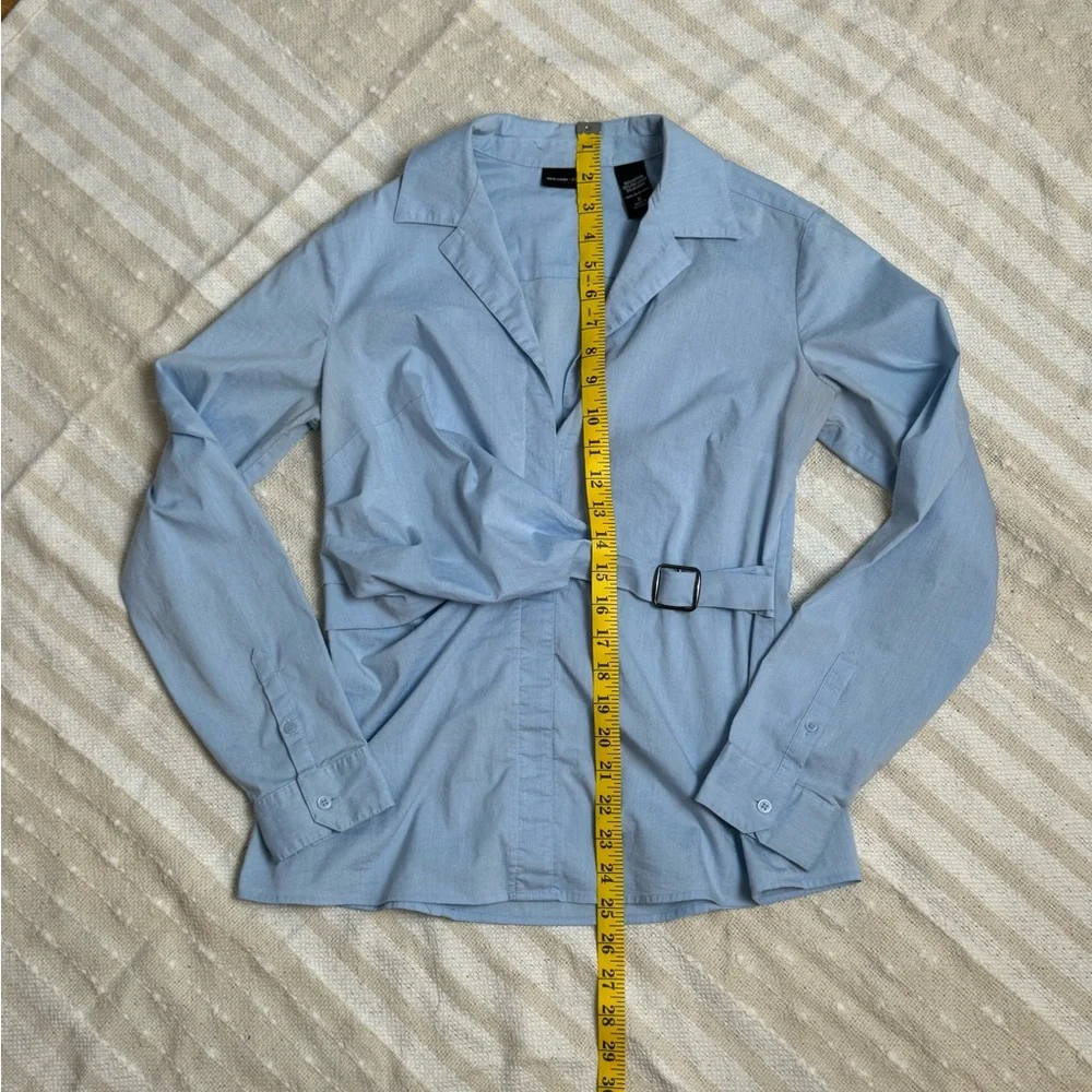 New York & Company light blue wrap buckle blouse size 6/small - Picture 8 of 12